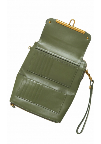 Zielona, mała torebka portfelowa na łańcuszku
