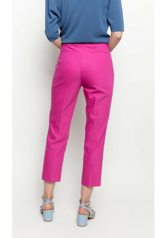 Dopasowane spodnie w kant o długości 7/8 w kolorze fuksji
