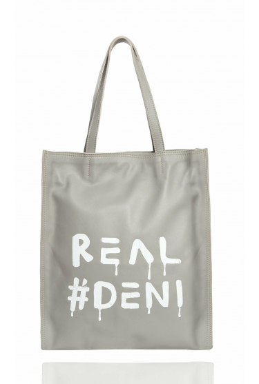 Duża, szara torba z malowanym napisem "REAL #DENI"