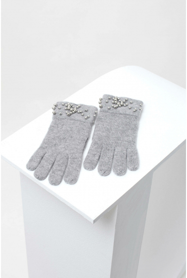 Szare, dzianinowe, krótkie rękawiczki z naszytymi srebrnymi kuleczkami różnej wielkości, można kompletować z czapką z tej samej linii